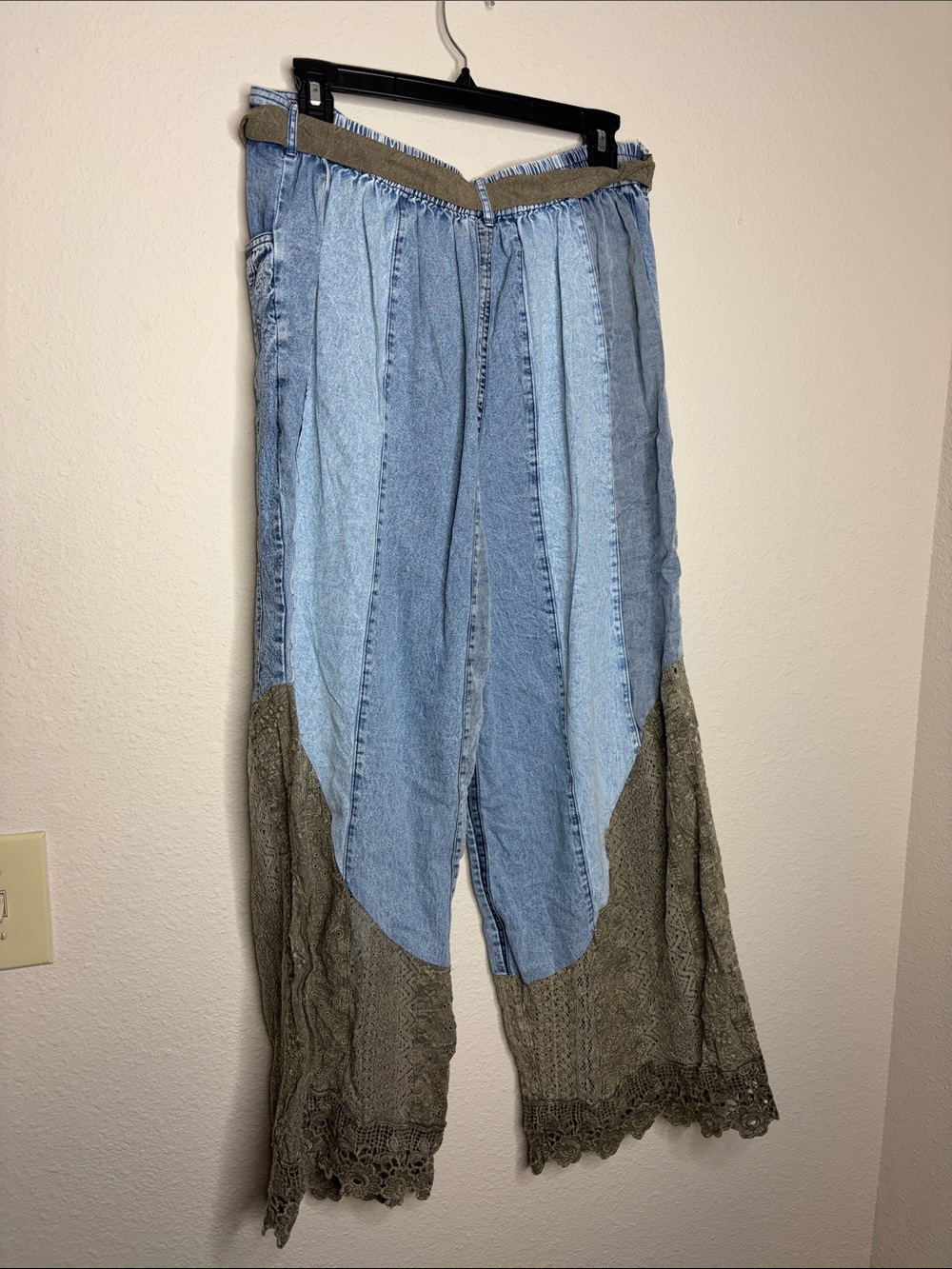Young Threads | Wild West Lace Rhapsody Denim Flare Pants Size Large NWT - Picture 5 of 7